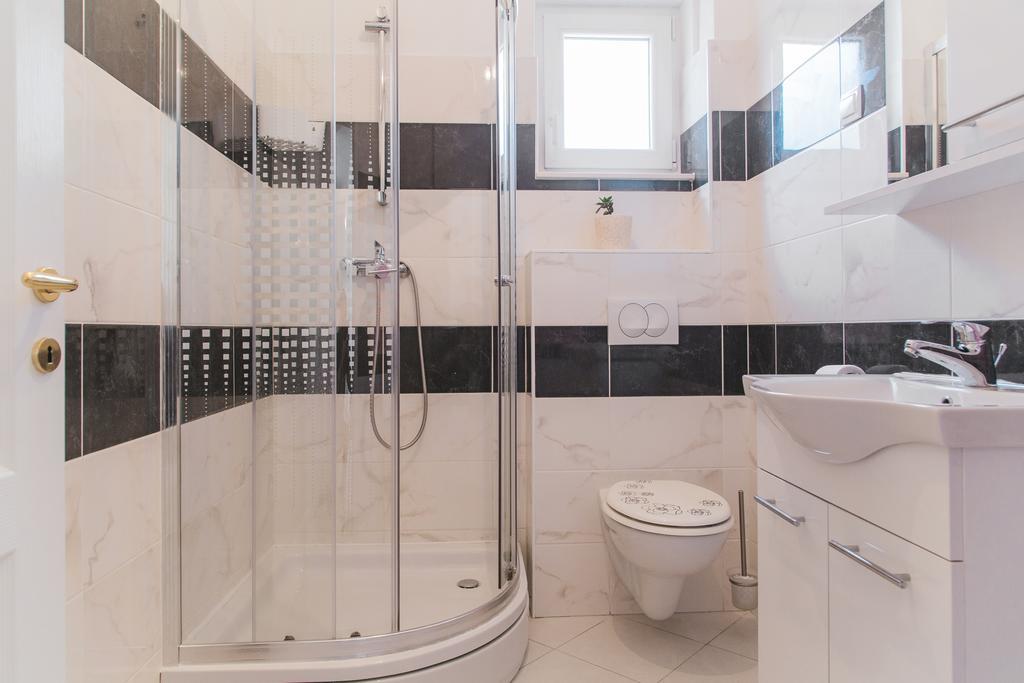 Apartment Chiara ドゥギ・ラット エクステリア 写真